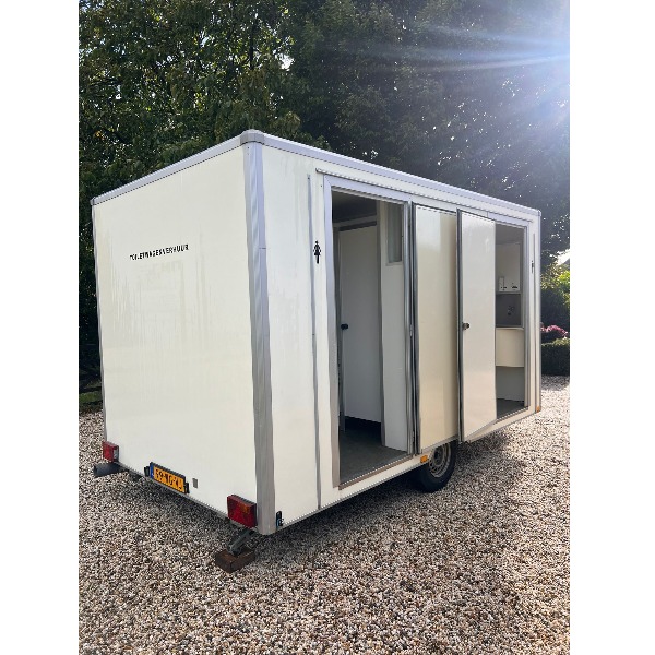 toiletwagen-groot-huren-griekspoorfeestverhuur1 toiletwagen-groot-huren-griekspoorfeestverhuur1